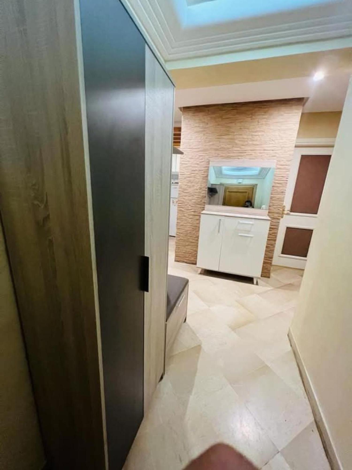 Luxe - Ennasr 2 - Wifi - Pres De Toutes Commodites - Hedi Nouira Street Tunis