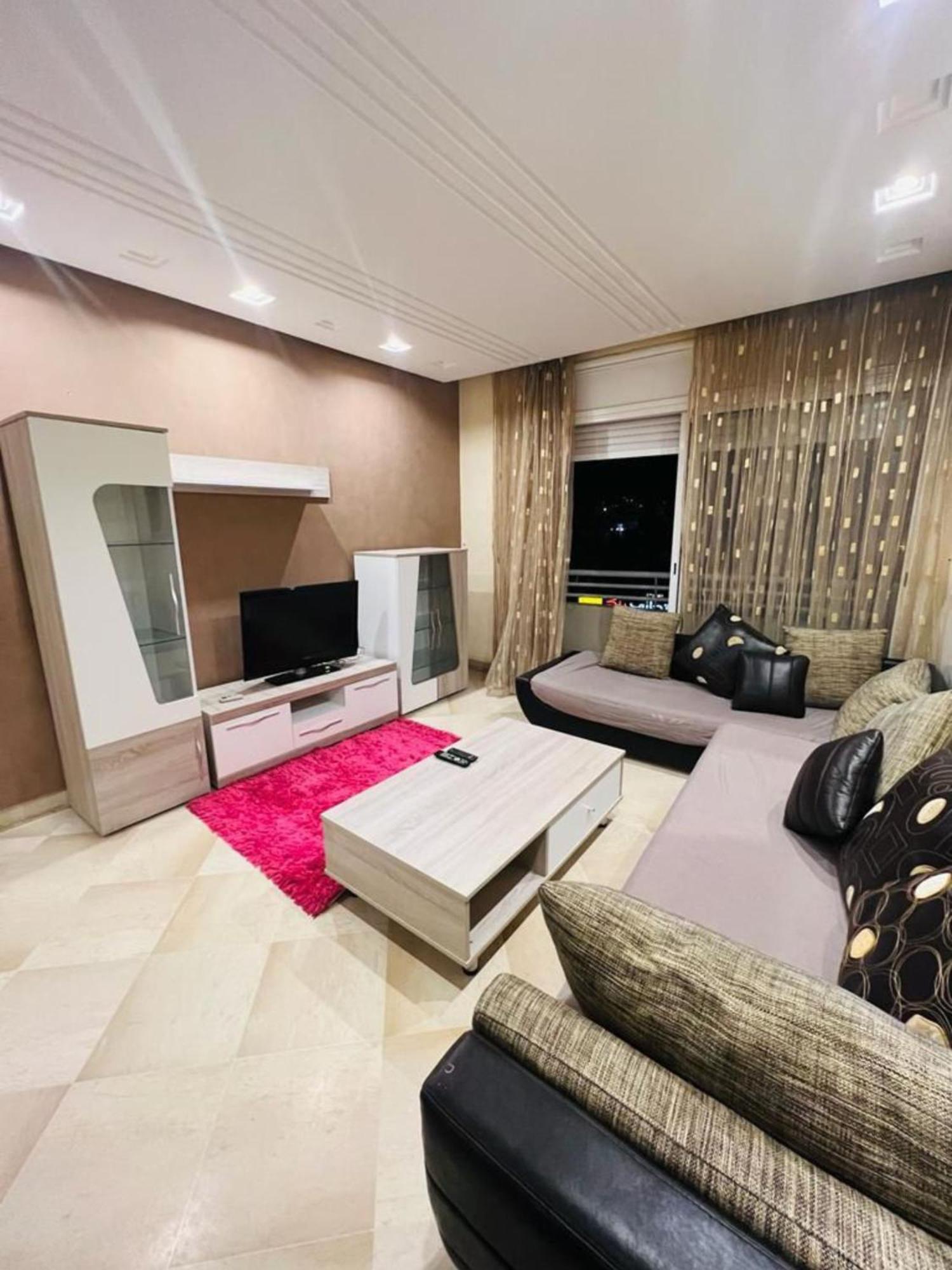 Luxe - Ennasr 2 - Wifi - Pres De Toutes Commodites - Hedi Nouira Street *